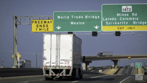 Borderlands: Mexico proposes to modify truck drivers hours-of-service rule