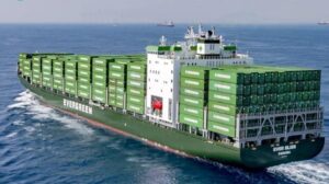 Ladrones a bordo de Evergreen Boxship en Manila Anchorage