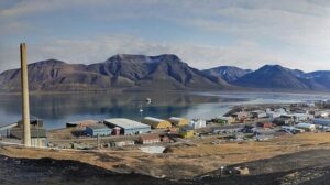 Noruega multa a naviera y capitán por tener combustible pesado en Svalbard