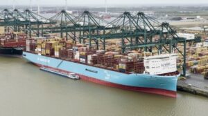 FMC aplaza aprobación de cooperación Maersk-Hapag para revisión competitiva