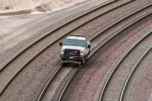 Los ferrocarriles piden a los tribunales federales que ordenen a la FRA tomar medidas sobre las exenciones de seguridad asaltadas